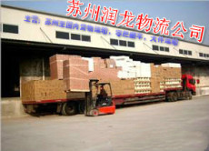 科技賦能清潔 現代洗掃車，城市道路的智能清潔衛士